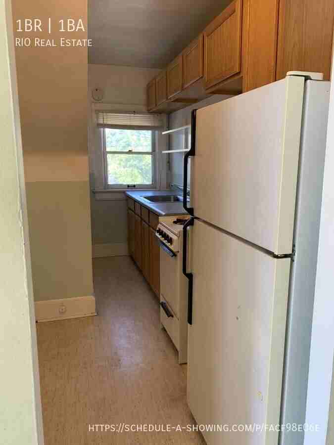 1235 N Pennsylvania St #4 - Photo 6 of 7