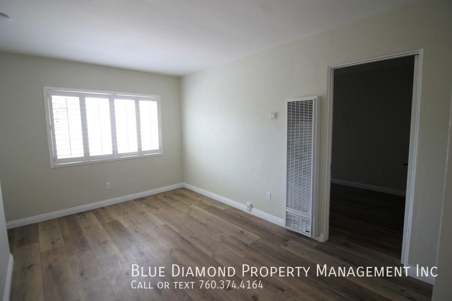 1323 Locust St - Photo 7 of 7