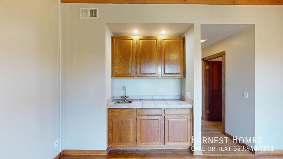 4339 Alhama Dr - Photo 6 of 25