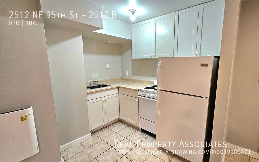 2512 Ne 95th St #2512B - Photo 5 of 8