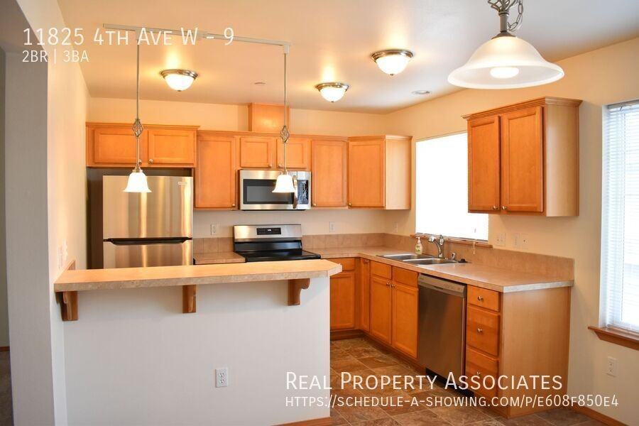 11825 4th Ave W #9 - Photo 5 of 17