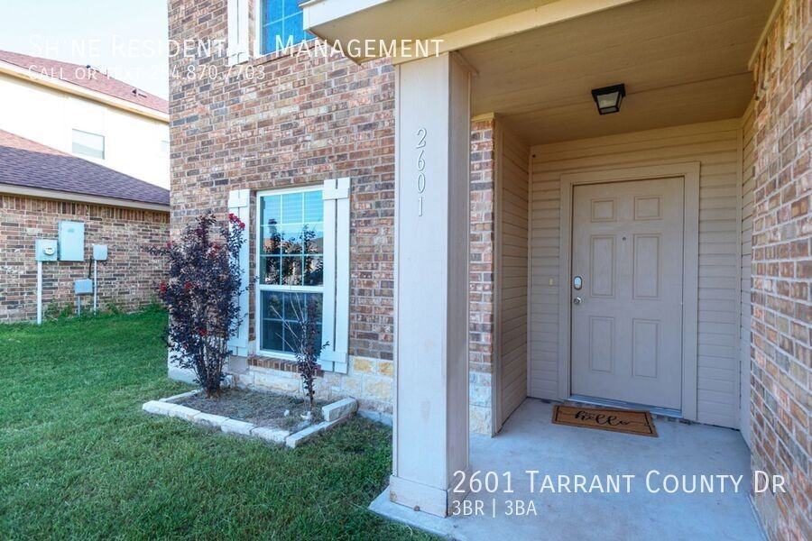 2601 Tarrant County Dr - Photo 3 of 26