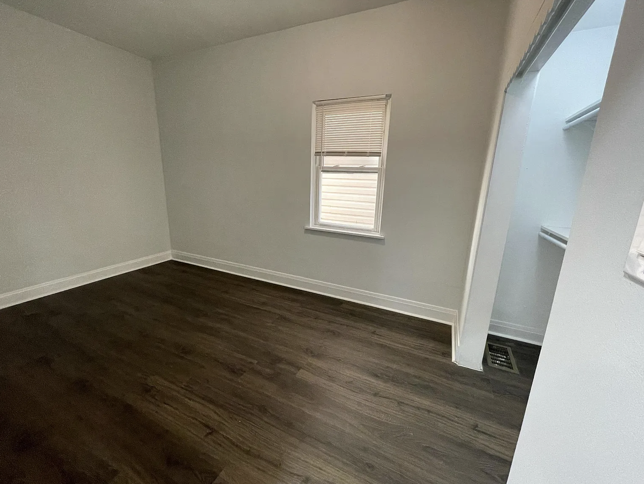 3138 N Saint Louis Ave #2 - Photo 6 of 7