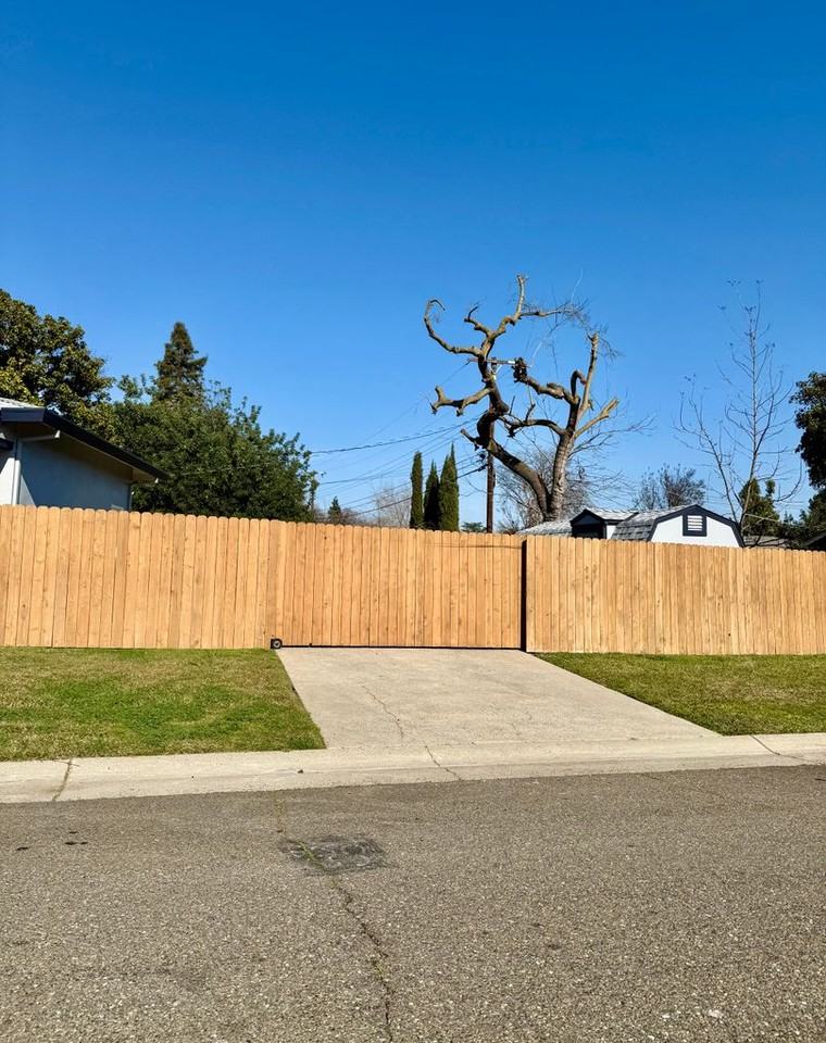 1900 Flowers St - Photo 3 of 23