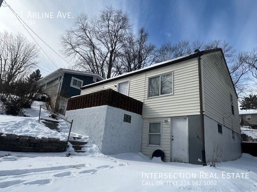 901 Arline Ave - Photo 2 of 11