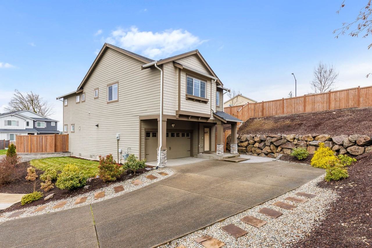 25800 203rd Ave Se - Photo 2 of 19