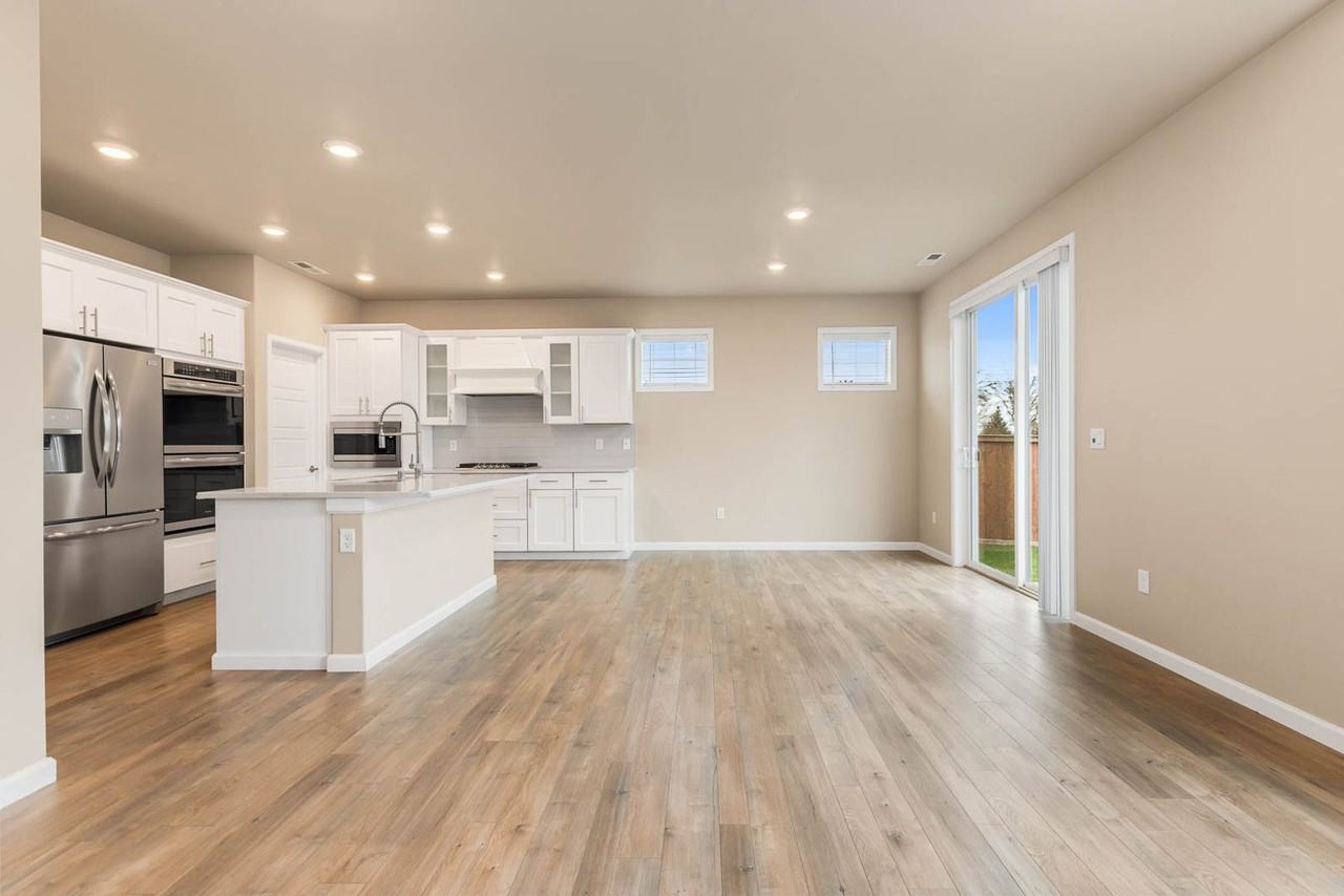 25800 203rd Ave Se - Photo 7 of 19