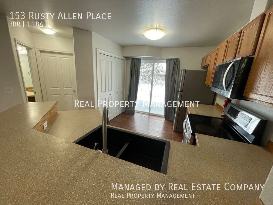 153 Rusty Allen Pl - Photo 6 of 19