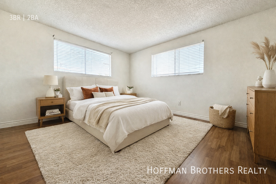 316 E Hyde Park Blvd #2 - Photo 2 of 14