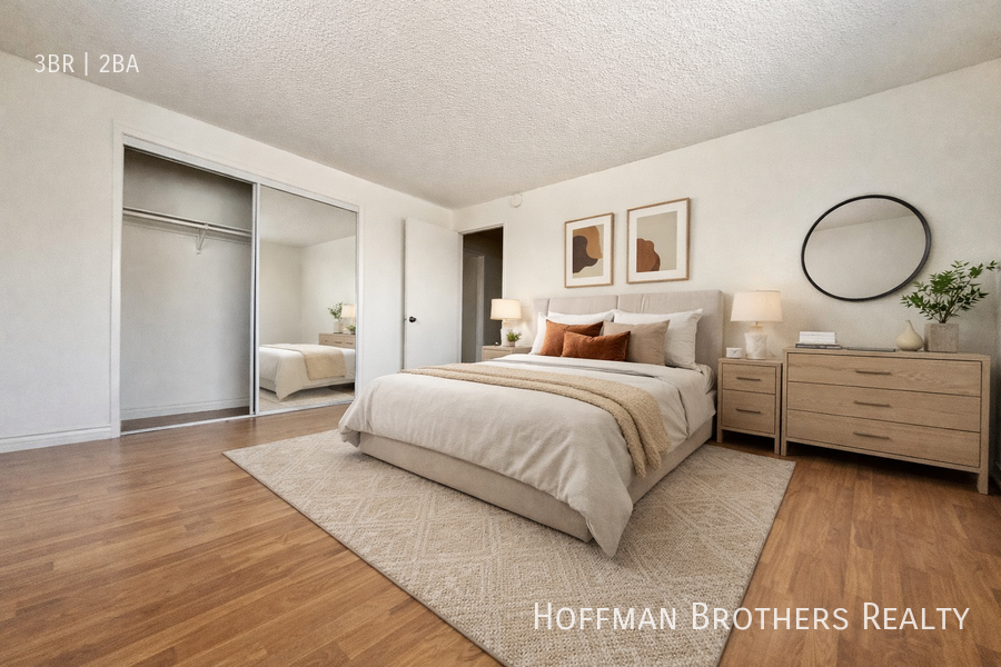 316 E Hyde Park Blvd #2 - Photo 5 of 14