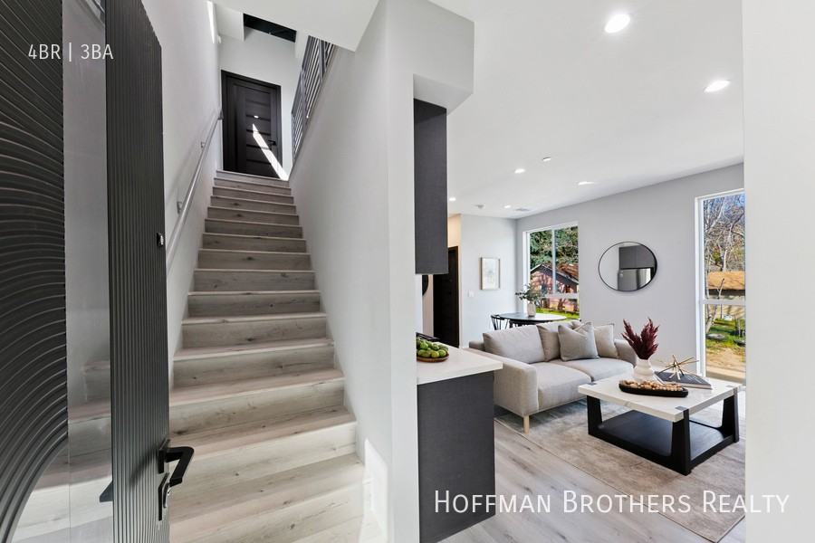 & #13621 - Photo 2 of 22