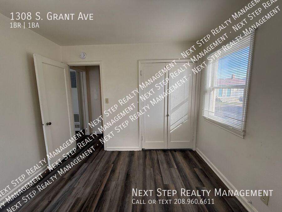 1308 S Grant Ave - Photo 7 of 10