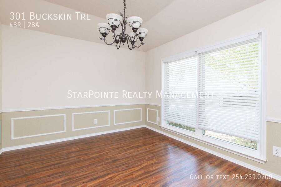 301 Buckskin Trl - Photo 6 of 30