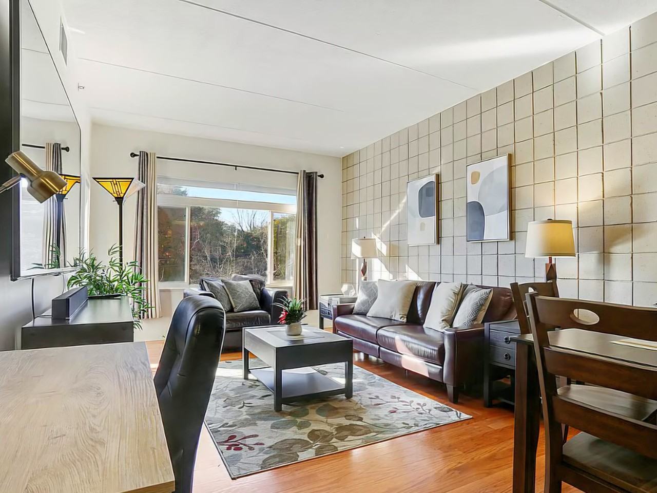 400 N Richmond St #214 - Photo 2 of 15