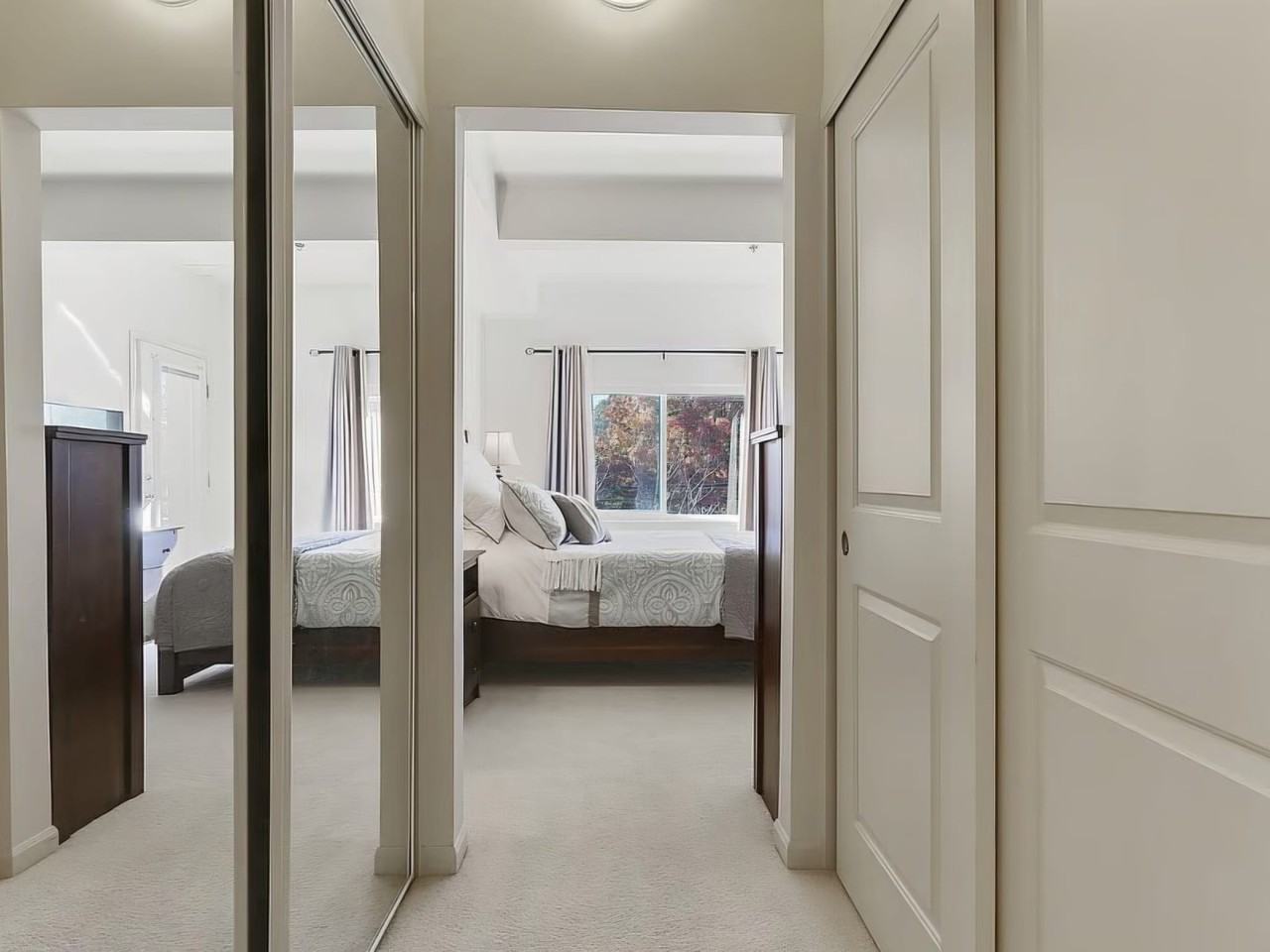 400 N Richmond St #214 - Photo 5 of 15