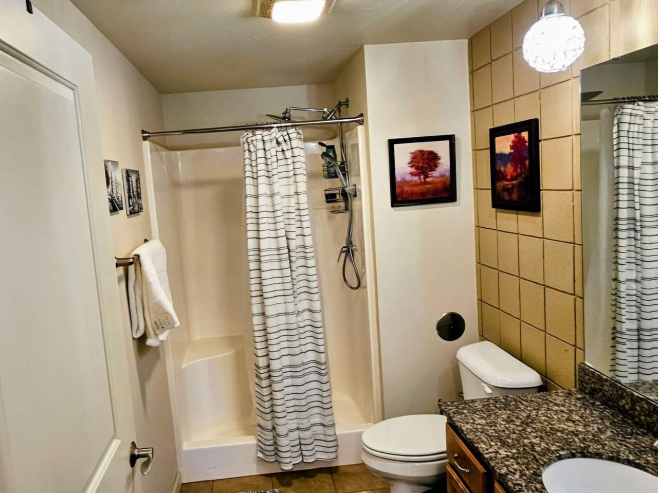 400 N Richmond St #214 - Photo 6 of 15