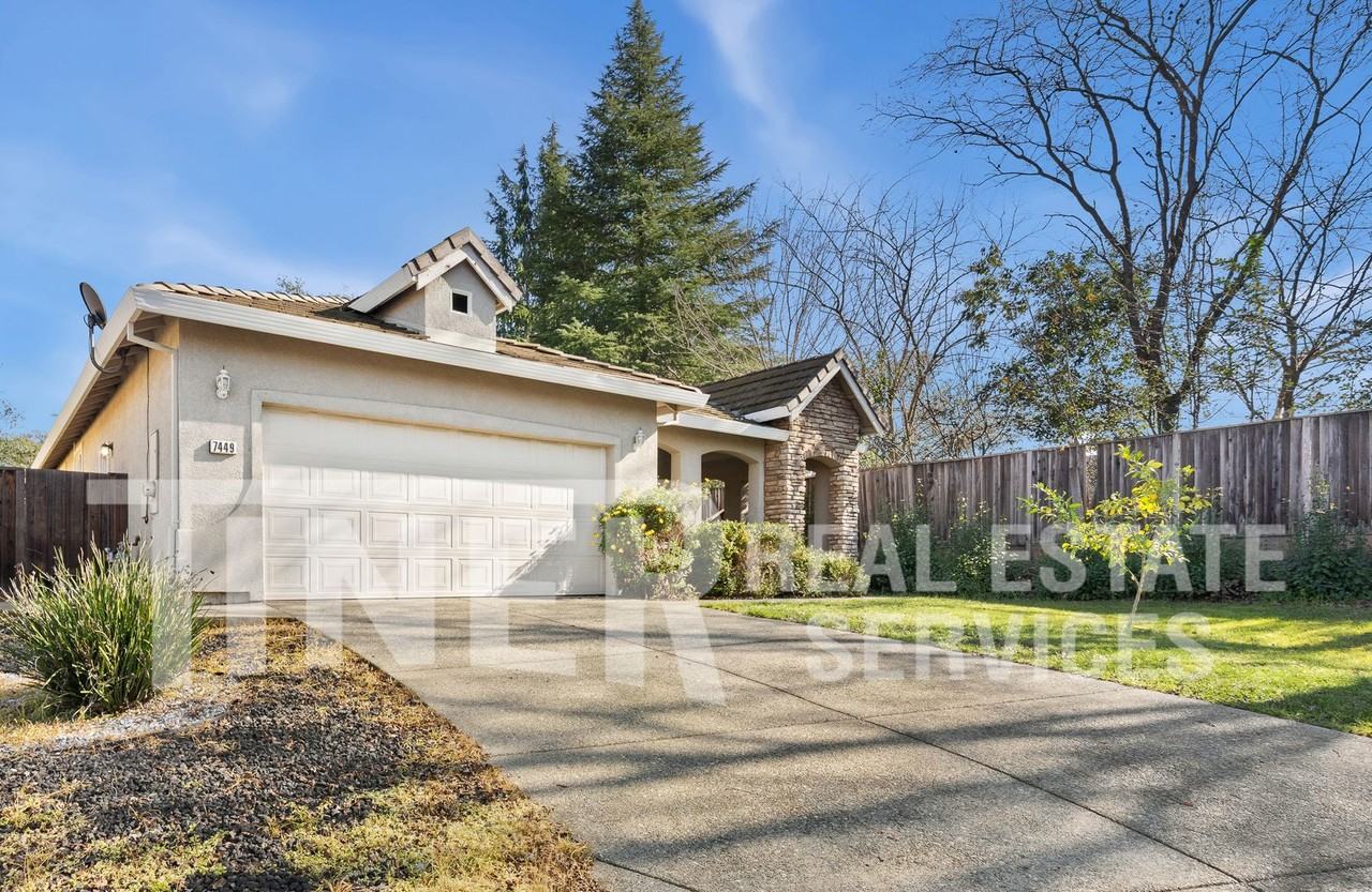 7449 Thalia Ct - Photo 5 of 25