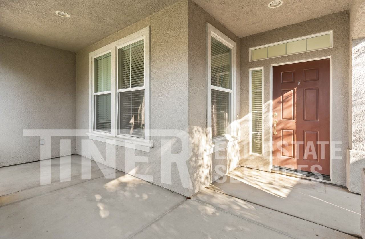 7449 Thalia Ct - Photo 6 of 25