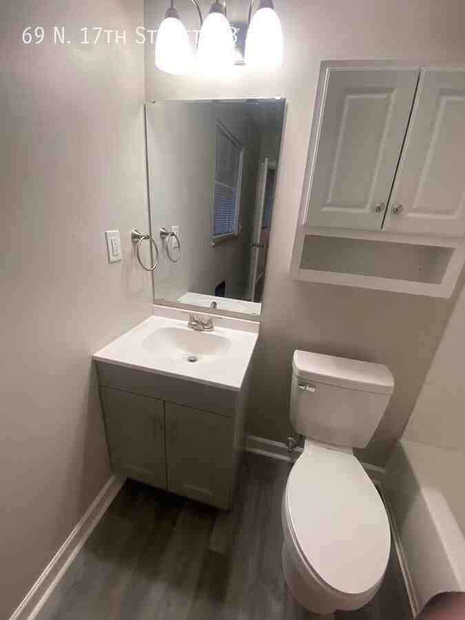 69 N 17th St #B - Photo 5 of 9