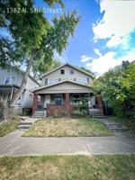 featured image of 1362 N 5th St