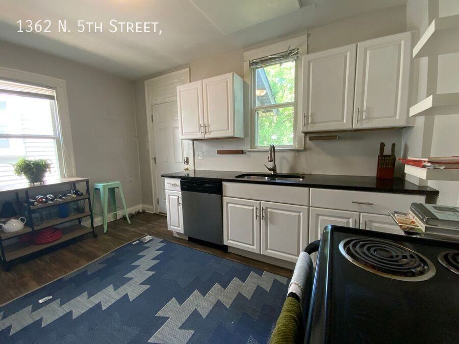 1362 N 5th St - Photo 4 of 10