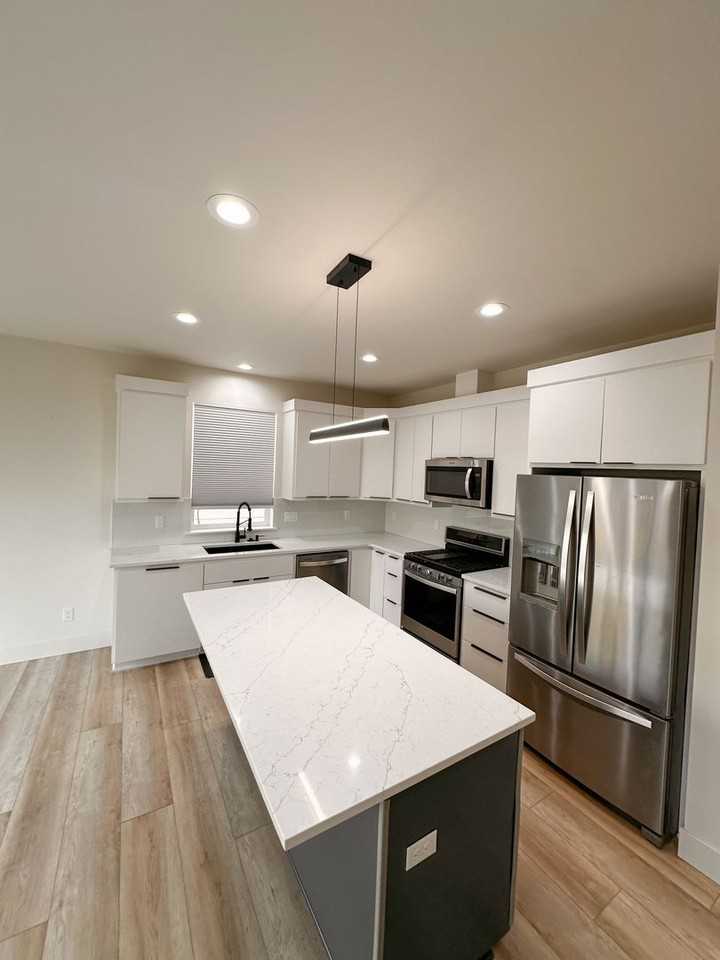 4827 Elvira Pl N #1 - Photo 3 of 11