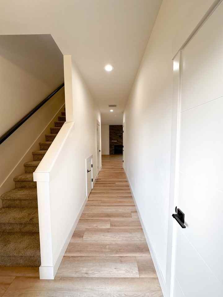 4827 Elvira Pl N - Photo 7 of 10