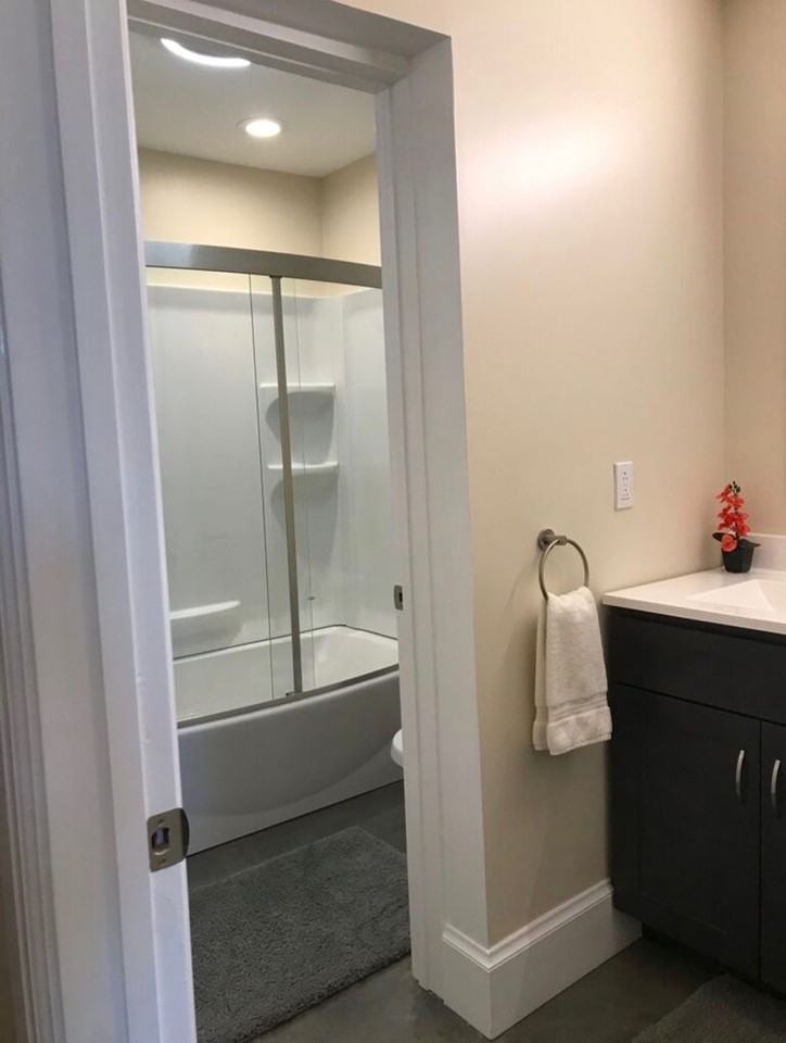 2301 Mission St - Photo 5 of 10