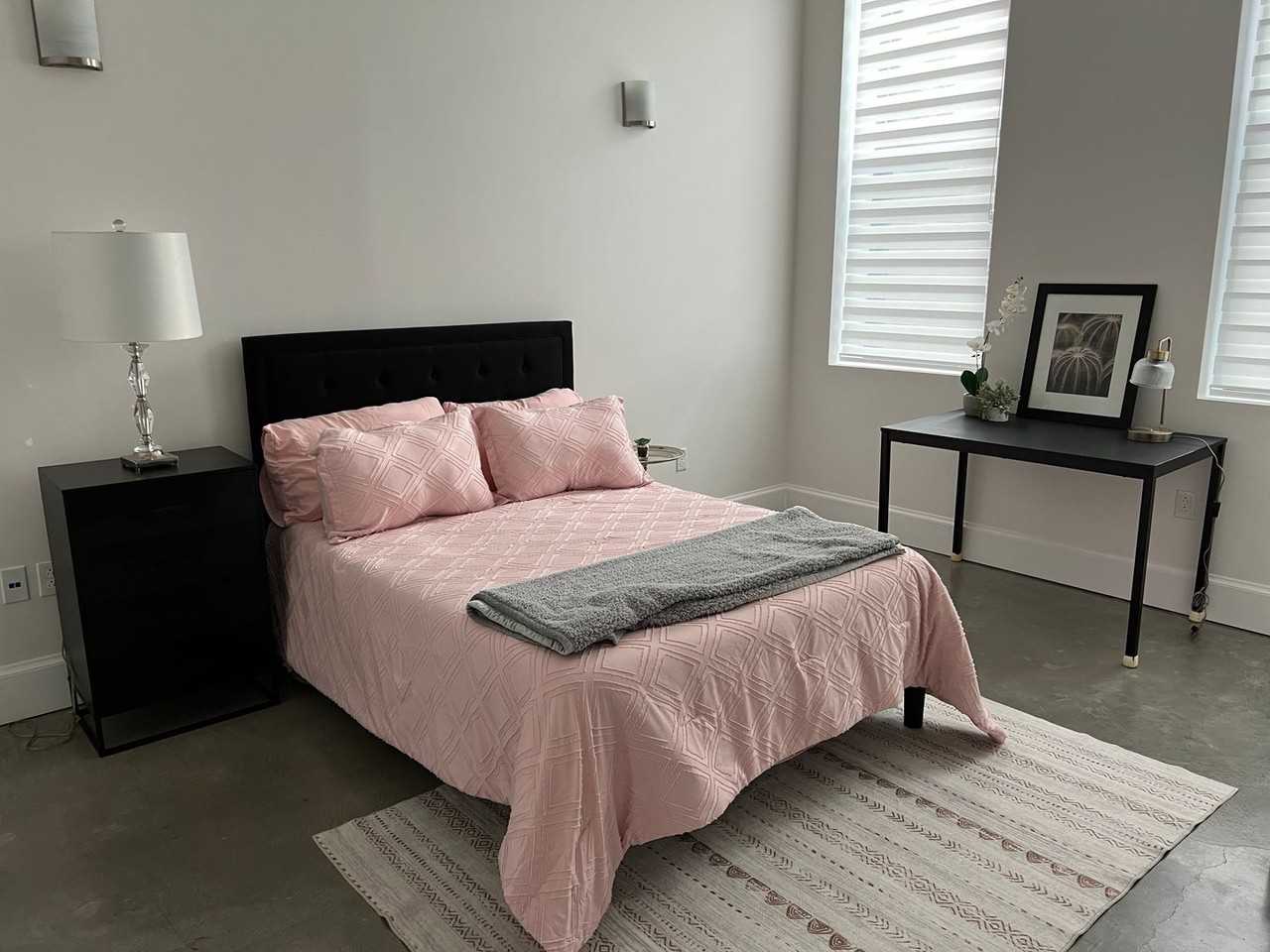 2301 Mission St - Photo 7 of 10