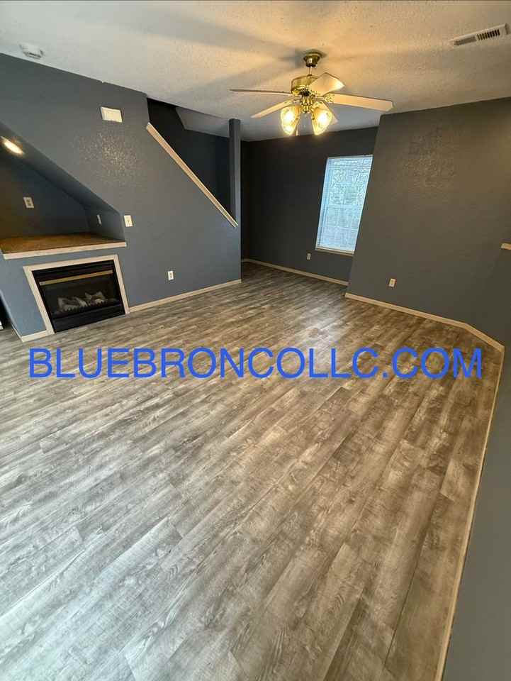 235 Se Florence Ave - Photo 6 of 14