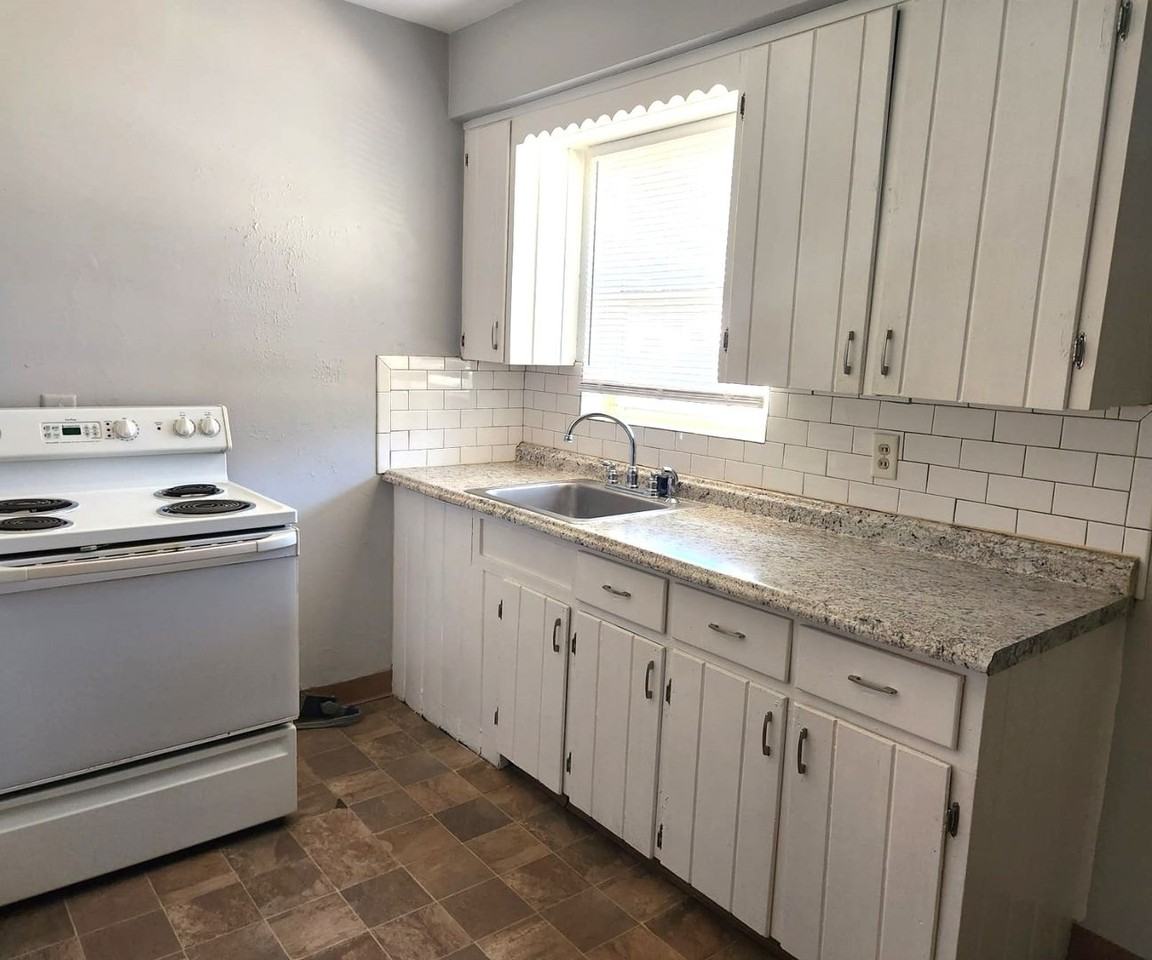 1502 53rd St S - Photo 6 of 12