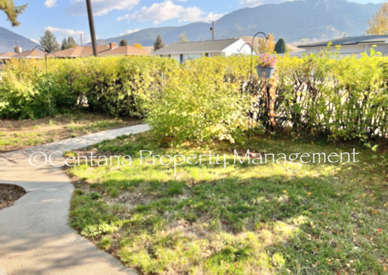 2015 Banks Ave - Photo 5 of 20