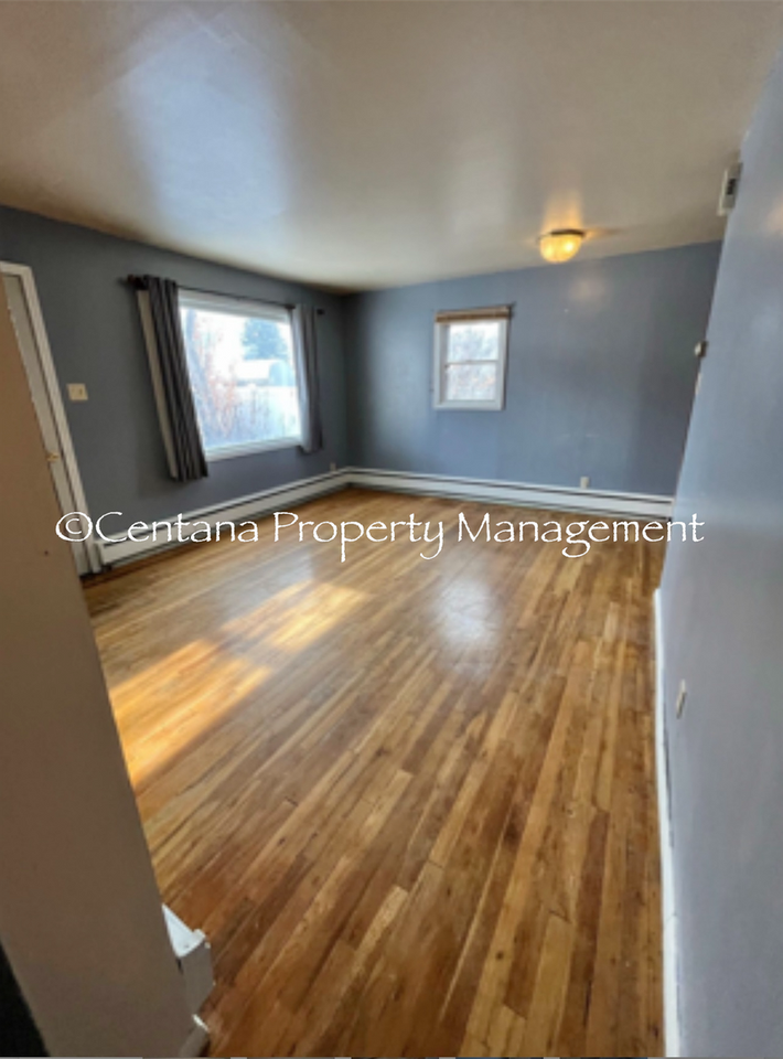 2015 Banks Ave - Photo 6 of 20