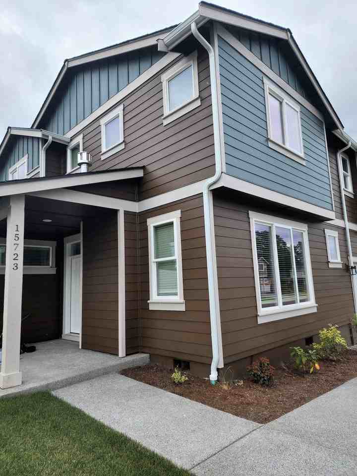 15723 View Dr Se - Photo 3 of 50