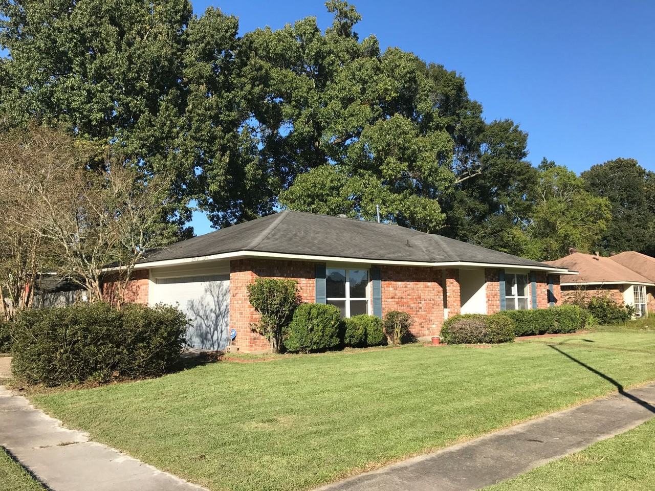 16403 Ellis Ave - Photo 4 of 24