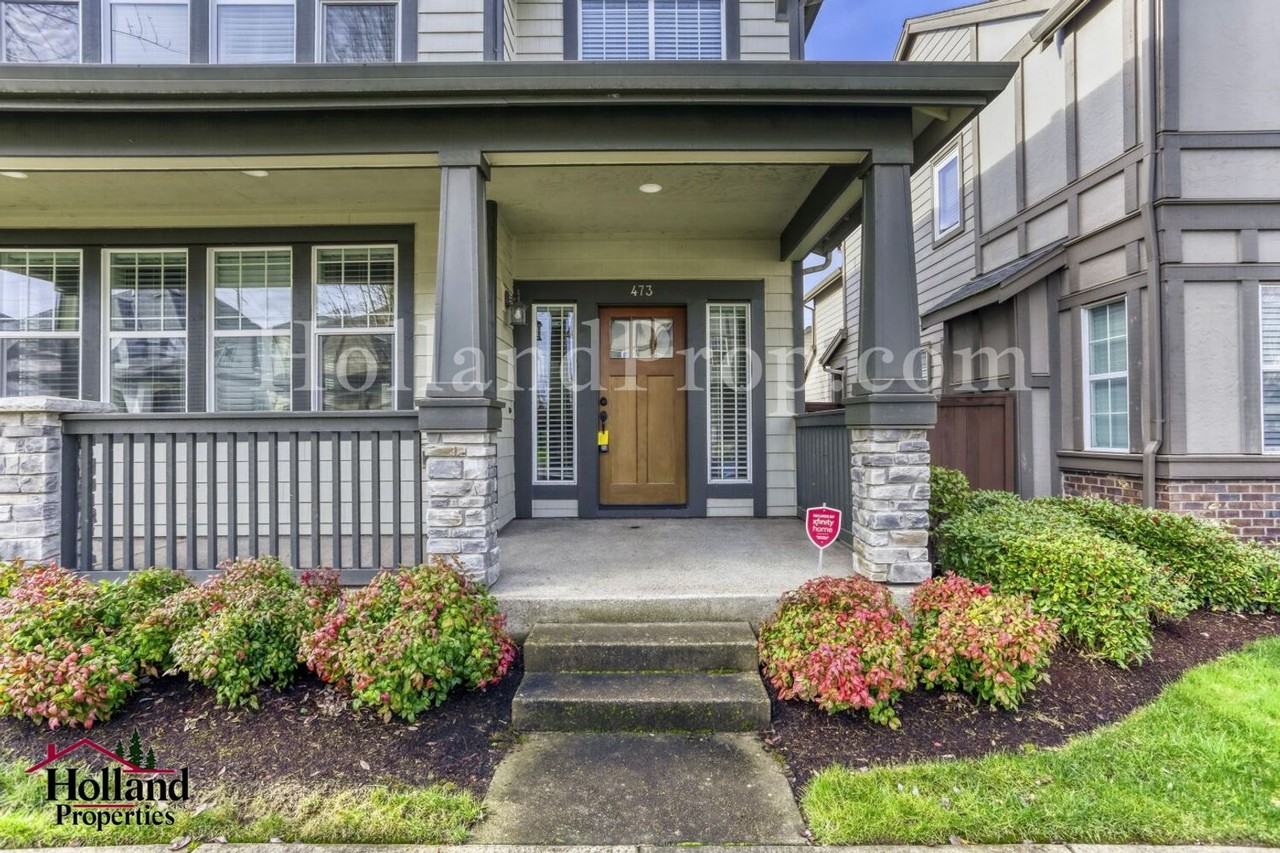 473 Ne 77th Ave - Photo 2 of 20