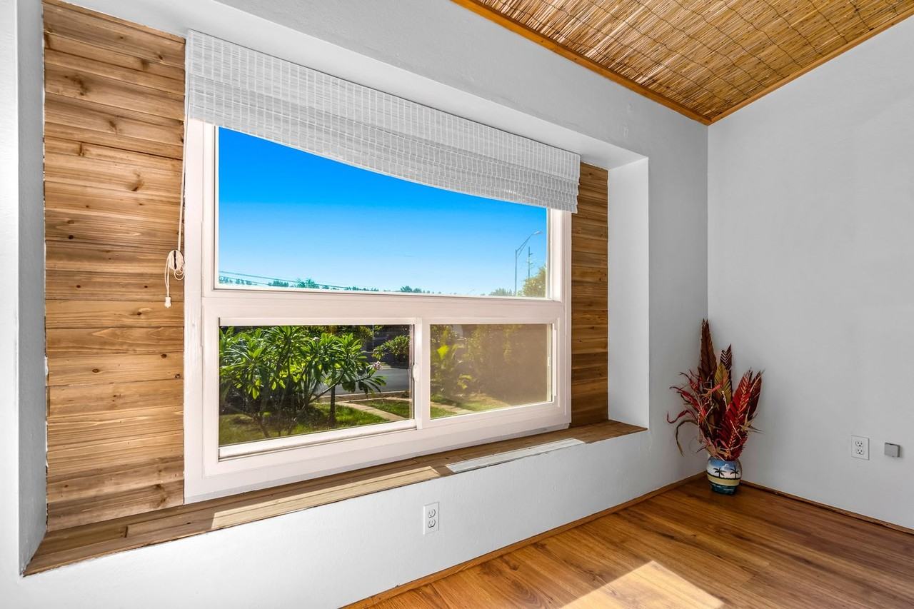 225 Humupea St - Photo 7 of 33