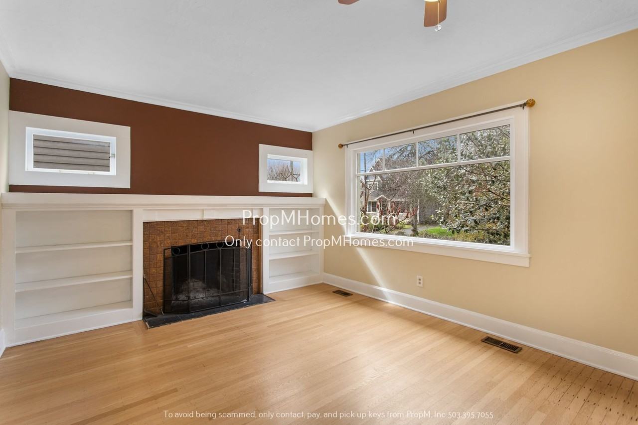 3936 Ne 19th Ave - Photo 3 of 31