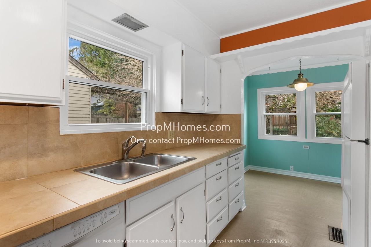 3936 Ne 19th Ave - Photo 7 of 31