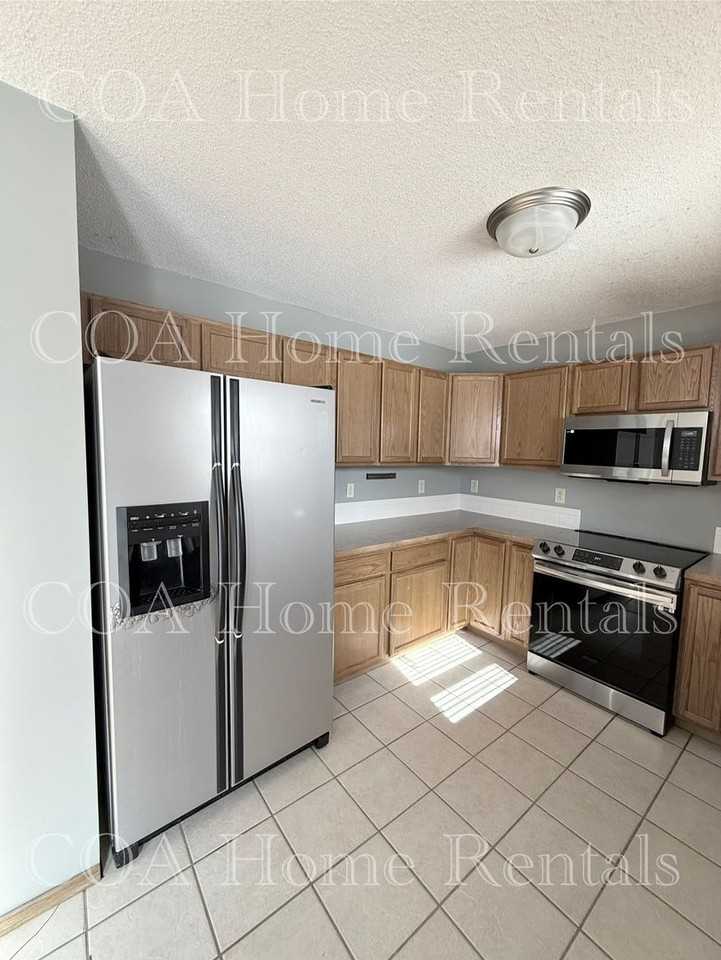 503 W Hendryx St - Photo 6 of 22