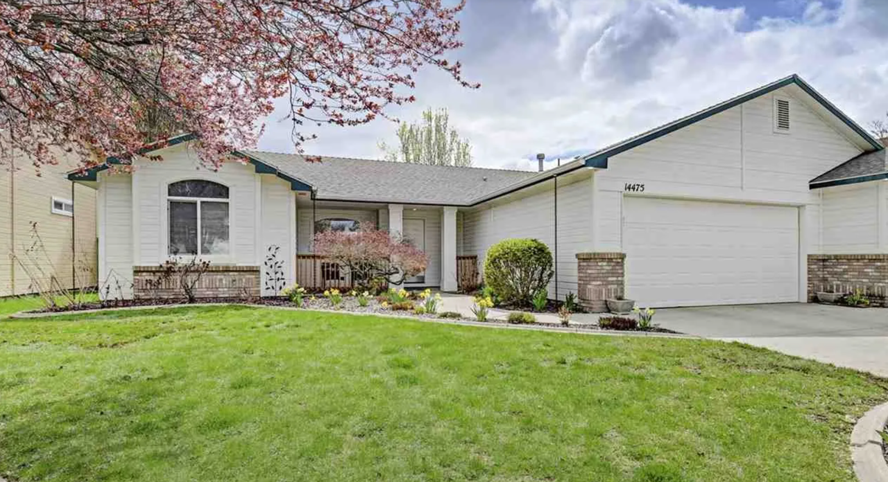 14475 W Elmsprings St - Photo 2 of 24