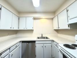 featured image of 10615 Ne Weidler St