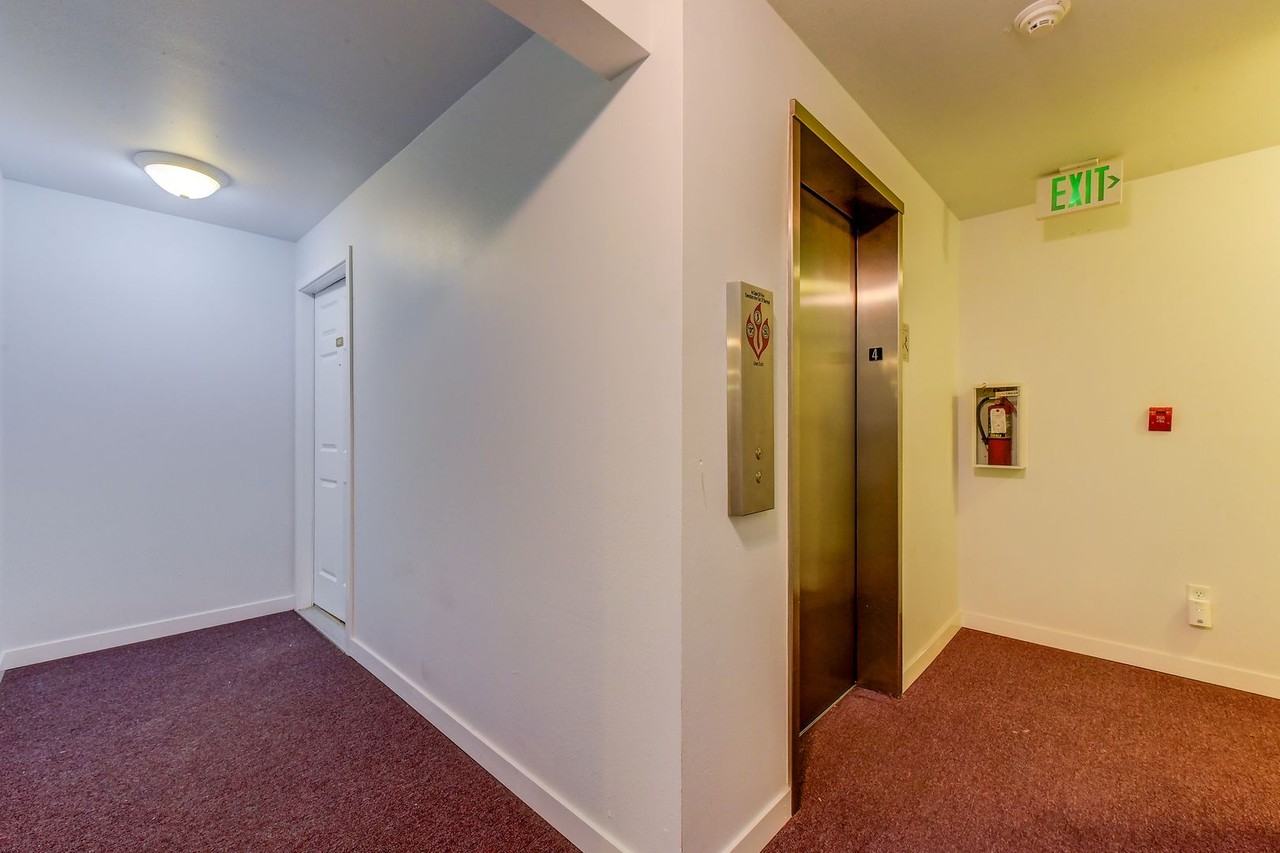 11532 15th Ave Ne #403 - Photo 6 of 18