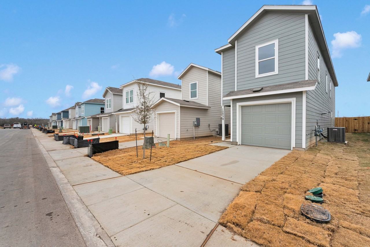 12038 La Cuchilla - Photo 2 of 20