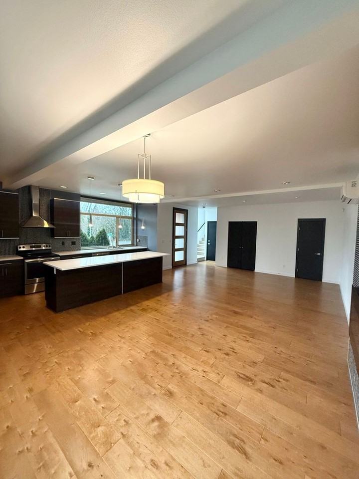 7528 21st Ave Sw - Photo 3 of 25