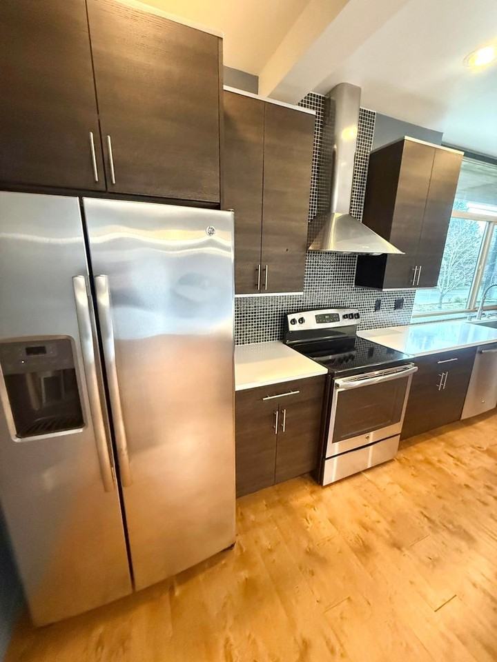 7528 21st Ave Sw - Photo 7 of 25