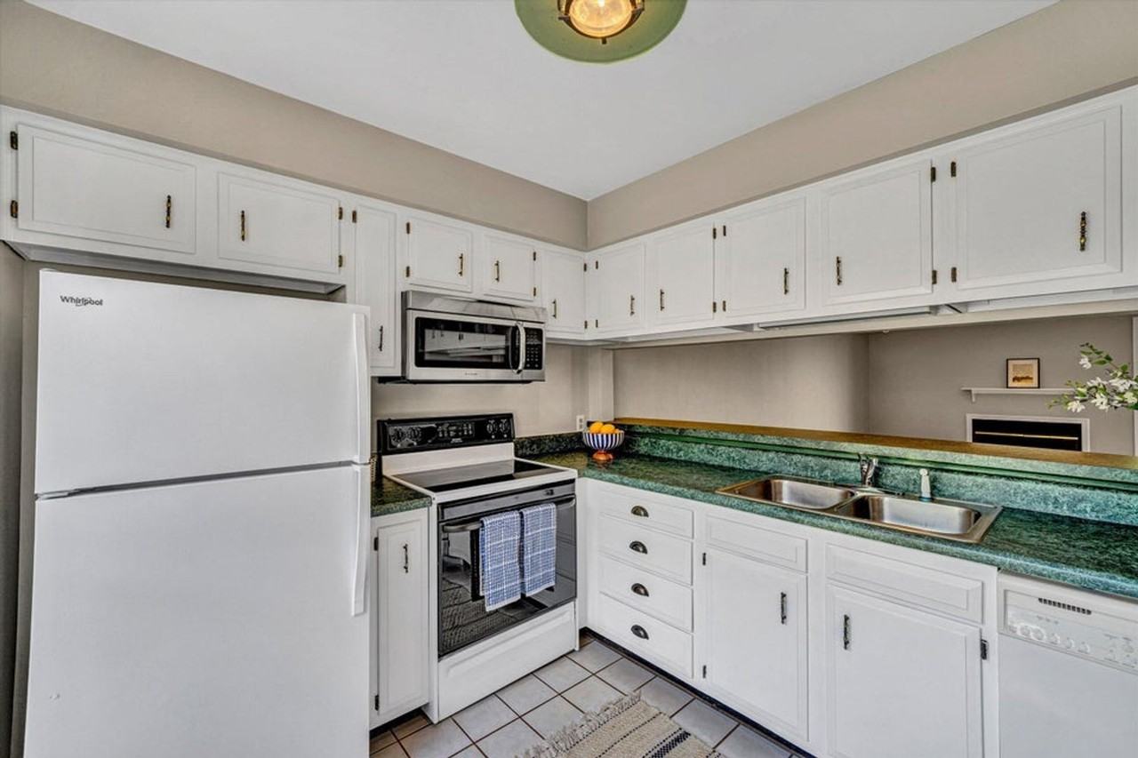 7311 Maple Ct - Photo 5 of 37