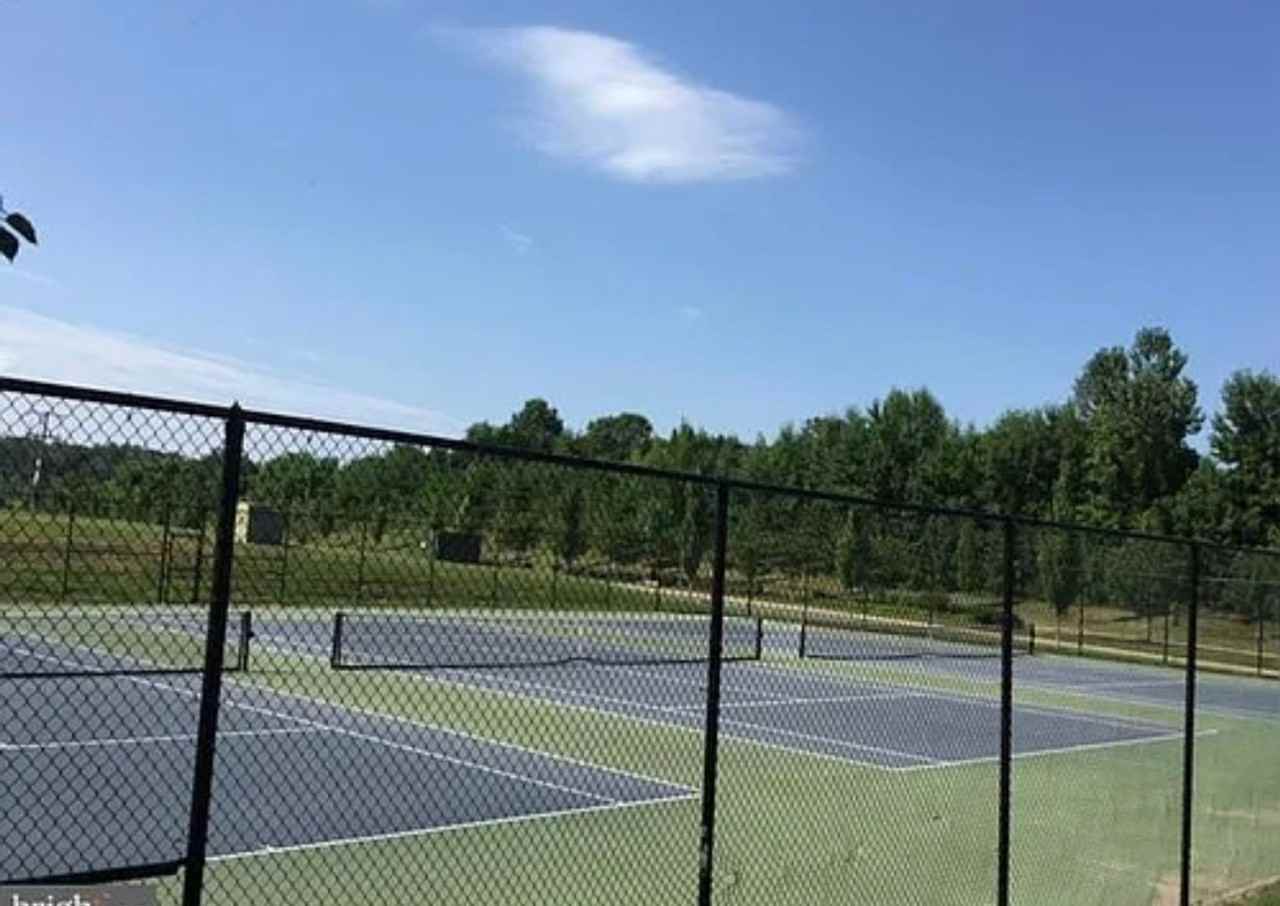 2637 Glenriver Way - Photo 6 of 18