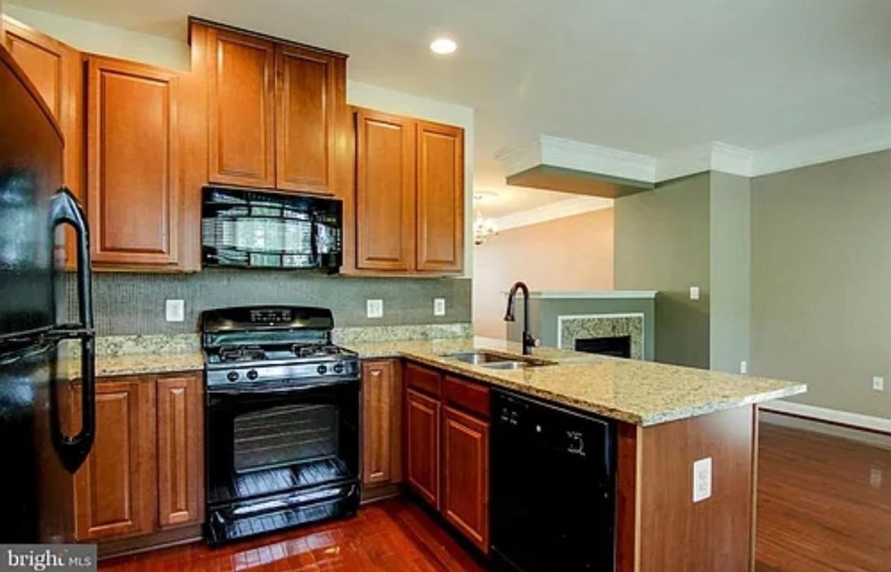 2637 Glenriver Way - Photo 7 of 13