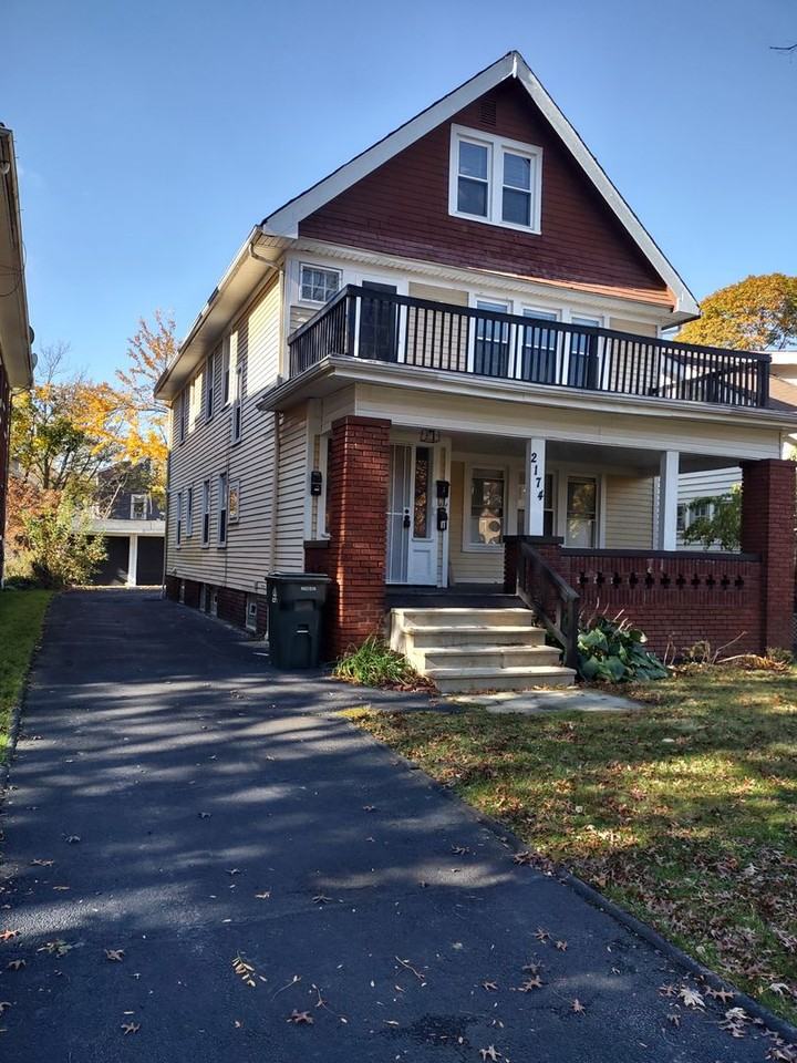 2174 Oakdale Rd - Photo 2 of 15